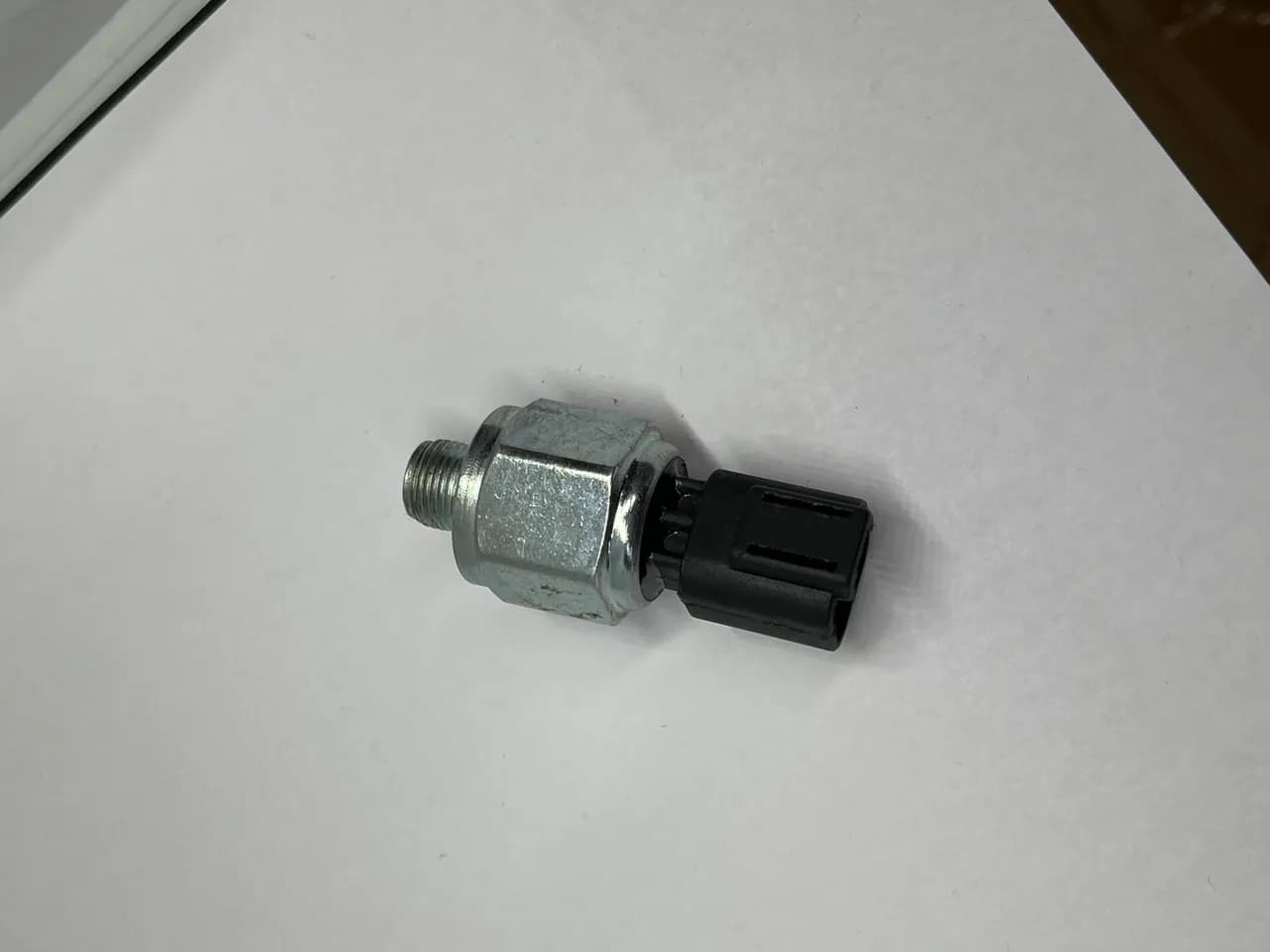 YAĞ BASINÇ MÜŞÜRÜ - 701/80626