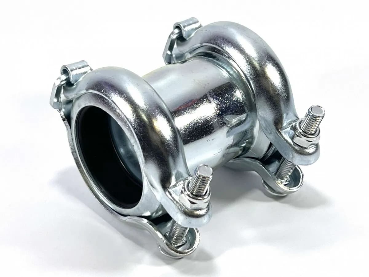 4712342 HİDROLİK TANK BORU KELEPÇESİ 48MM HİTACHİ